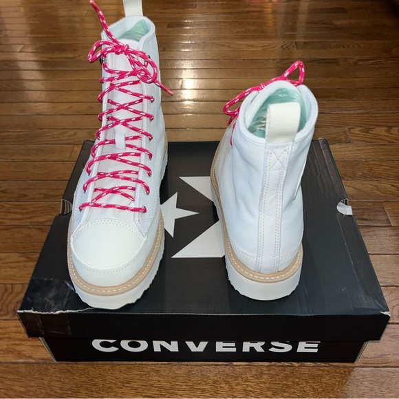 Converse Chuck Taylor Egret Ivory Leather Crafted Boot Women’s Size 9.5 - Picture 11 of 16
